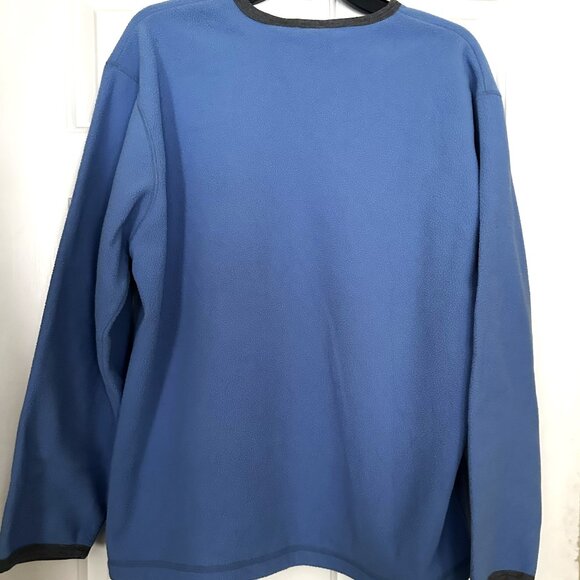 Disney Women's Winnie the‎ Pooh Blue V-Neck Sweatshirt Size Large (Friendship) - Picture 5 of 5